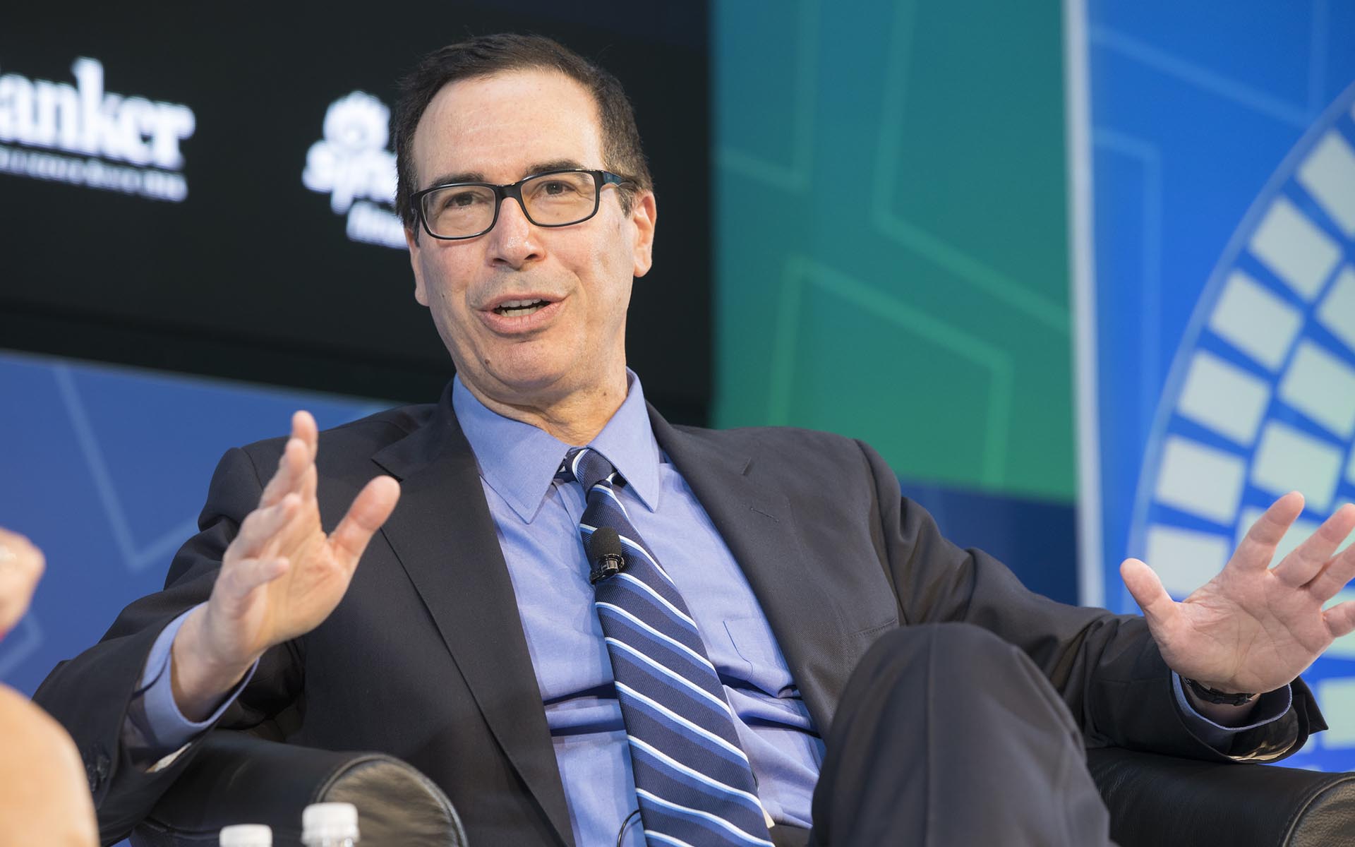 Treasury Sec. Mnuchin Says ‘We’re Looking Closely’ at Bitcoin, Cryptocurrencies