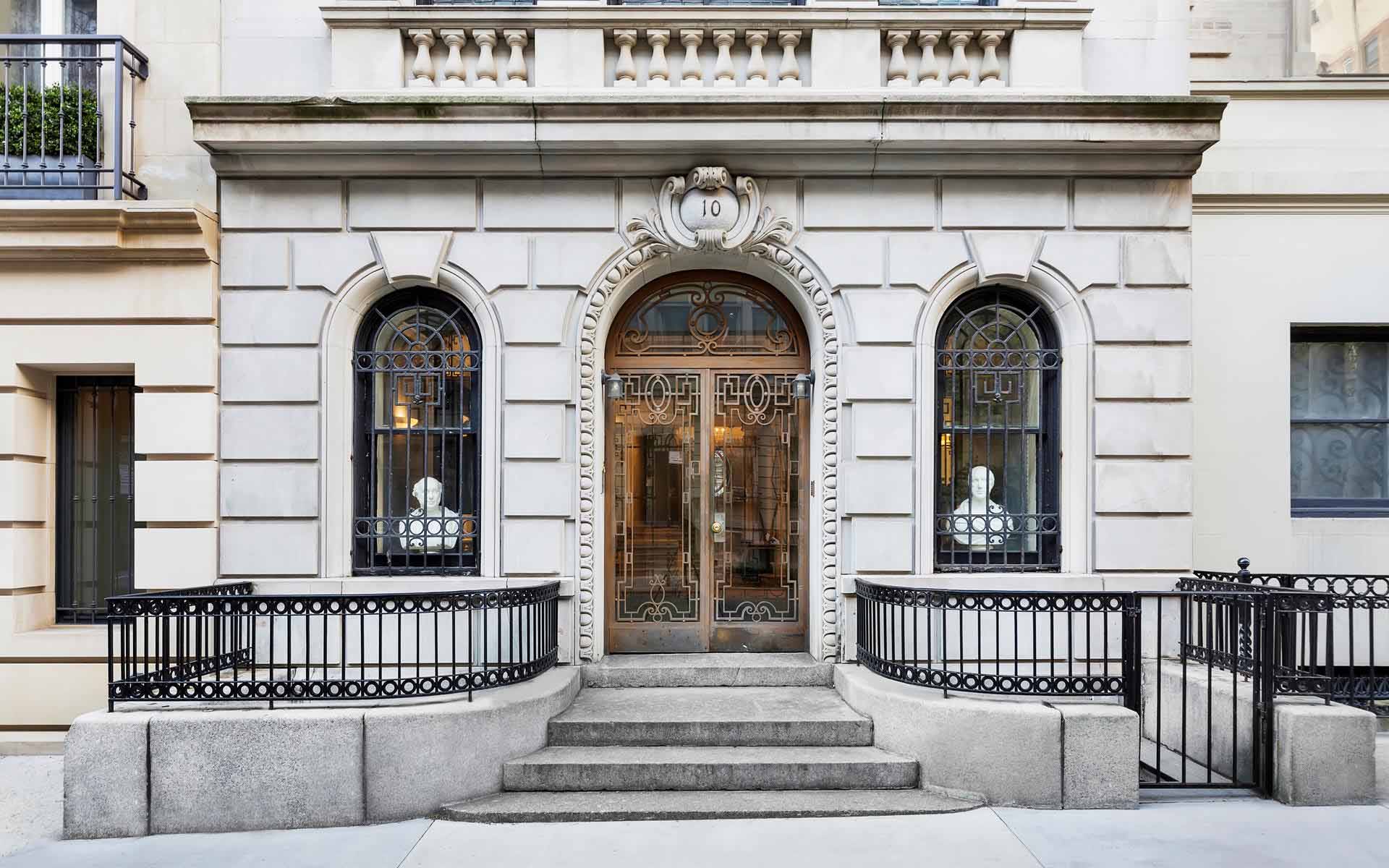 Got $45 Million in Bitcoin, Ethereum, or Ripple? Buy a House Near Fifth Avenue