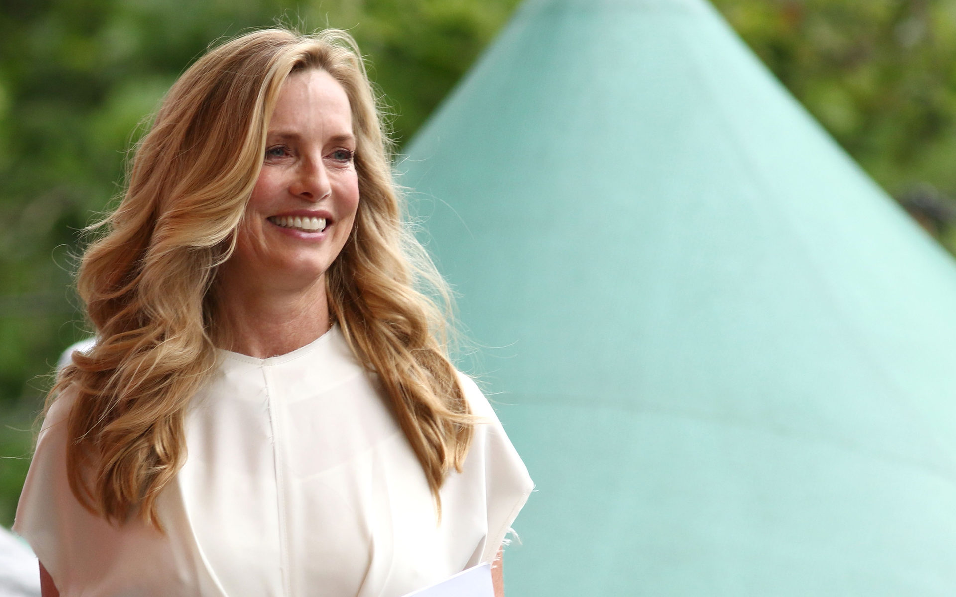 laurene powell jobs investor in telegram ICO