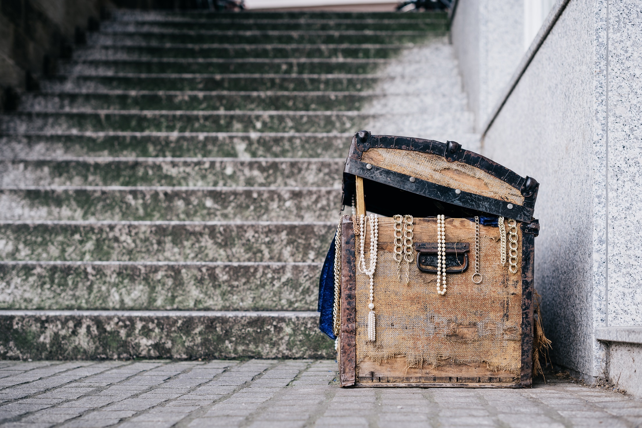 Treasure chest. Devaluation of the Dollar.