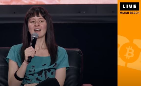 Bitcoin 2022, Elizabeth Stark on stage